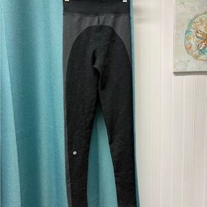 lululemon Black & Gray Leggings Size 4